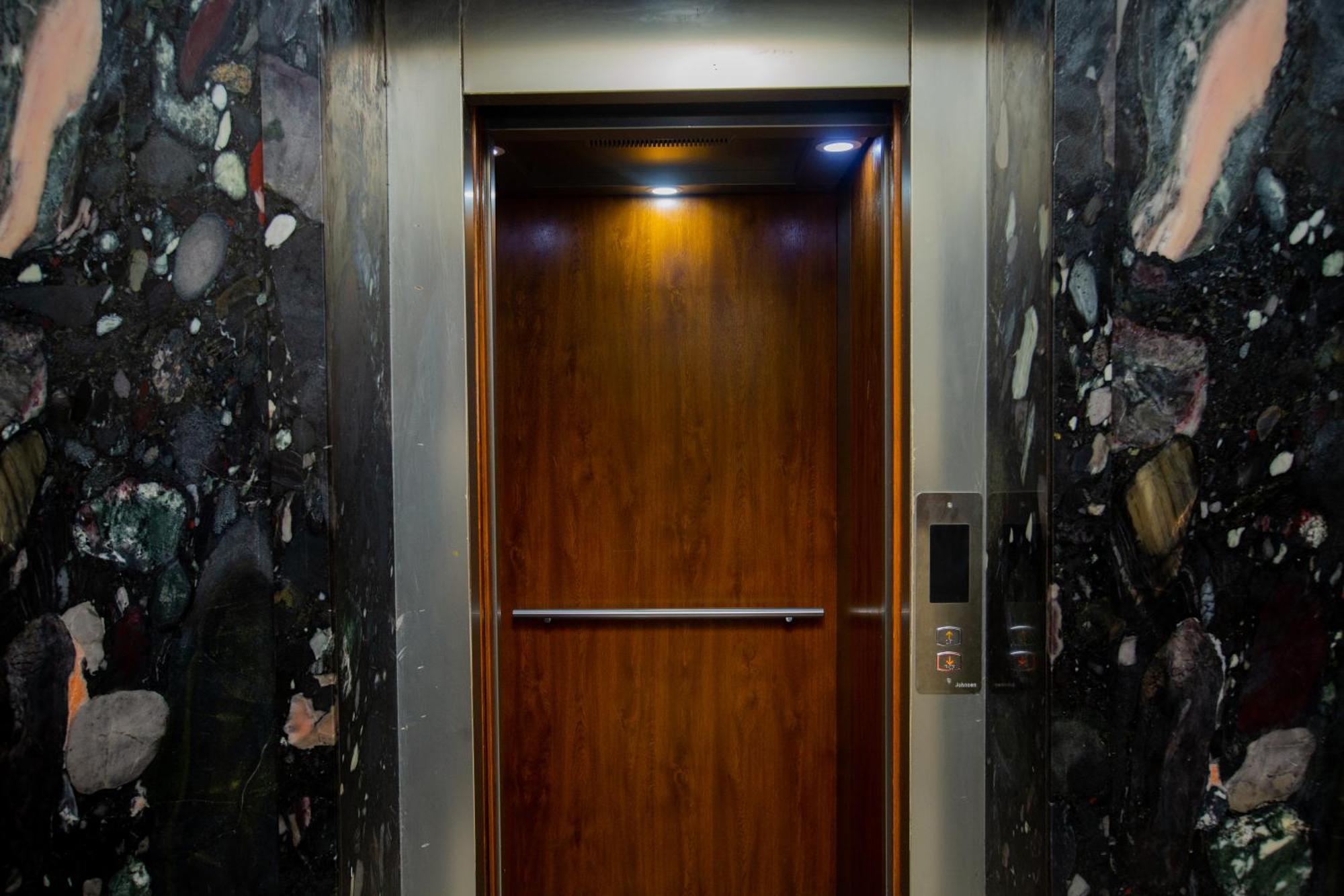 The Park Avenue Hotel - Business Class Hotel Near Central Railway Station Chennai Periyamet Zewnętrze zdjęcie